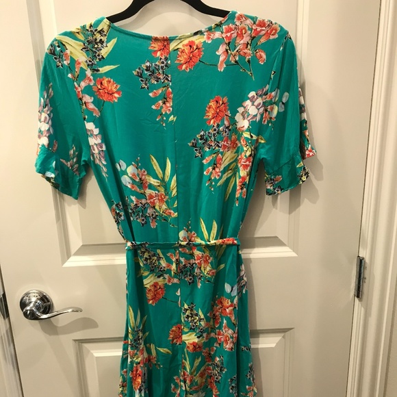 COTTON ON- FLORAL TEAL MINI WRAP - Picture 3 of 7